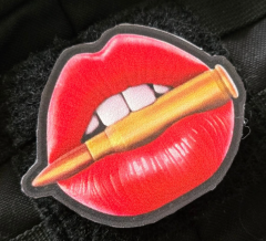 Mermi Isıran Dudak Patch